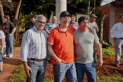 Lo que Passalacqua hizo en Garupá: escrituras que cambian vidas y agua para 300 familias