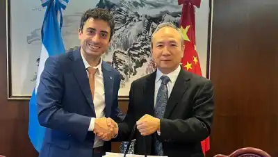 El plan de Fullone para seducir inversiones chinas: ¿qué le ofreció al embajador?