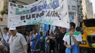 Bancarios arrancan agosto con un nuevo salario: cuánto cobran desde este mes
