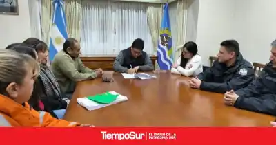 Firmaron el decreto que cambia la seguridad vial en Santa Cruz: ¿qué pasará con las multas?