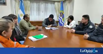 Firmó el decreto que cambia las reglas del tránsito en Santa Cruz y nadie lo esperaba