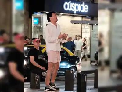 Cantó ópera en la calle Florida y un video lo volvió viral: la historia del tenor misionero que conquistó las redes