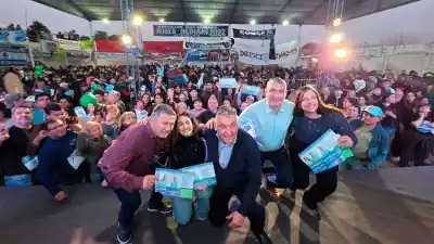 Cierre de campaña del FCU: Nediani prometió continuar la transformación de La Banda y pidió el voto para el 2 de agosto