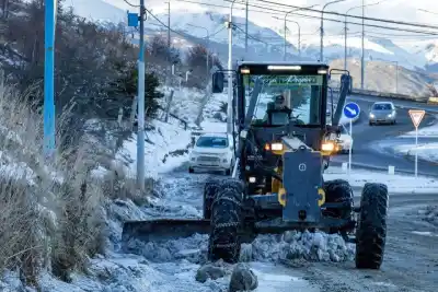 El peligro oculto bajo el hielo: el pedido urgente del municipio a los vecinos