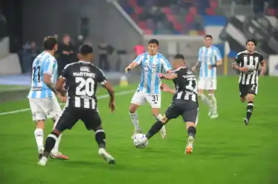Leandro Díaz rompió el cero en Santiago: el Decano gana y hace soñar a Tucumán