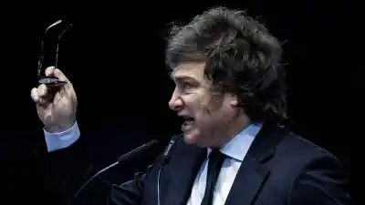 Milei rompió el silencio: los anuncios que nadie esperaba y el nuevo blindaje del Banco Central