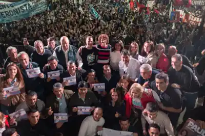 El cierre de campaña que paralizó Las Termas: Cánepa juntó a una multitud y prometió seguir transformando la ciudad