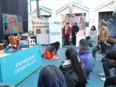 Río Grande: la capacitación que prepara a emprendedores para salvar vidas en el Paseo Canto del Viento