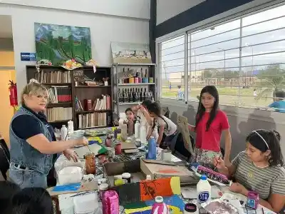El Centro Comunitario de La Nueva Formosa no para: sumó un día más de feria y continúa con sus talleres