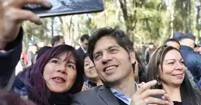El movimiento de Cristina que complica a Kicillof: el gobernador faltará a un acto clave con Máximo Kirchner