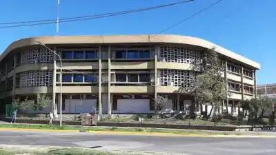 El Zonda obliga a suspender las clases en las escuelas de la UNCuyo: ¿qué pasará con el turno tarde?