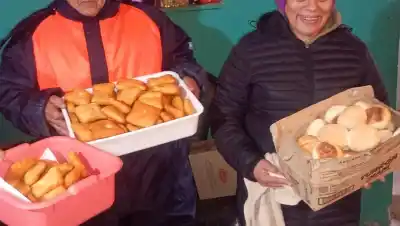 La emotiva iniciativa de una familia de Zapala que alimentó a más de cien camioneros varados