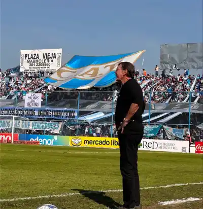 El motivo oculto por el que Falcioni dejó afuera a Laméndola y su contundente respuesta