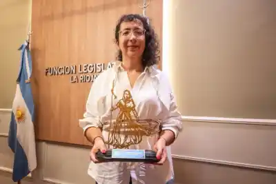 La primera mujer trans con doctorado en La Rioja: su tesis sorprendió a todos
