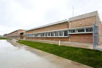 Adiós a los trailers: la EPET 25 de Plottier estrena edificio propio este lunes