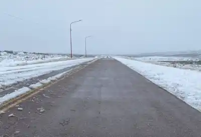 Alerta en la Ruta Provincial 6: hielo y obras complican el viaje hacia la Región Sur