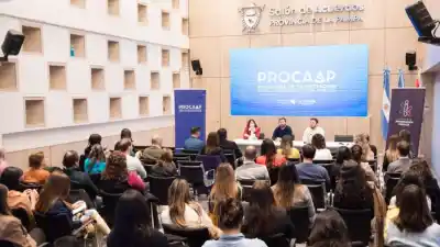 Agosto llega con una nutrida agenda de capacitaciones para empleados estatales