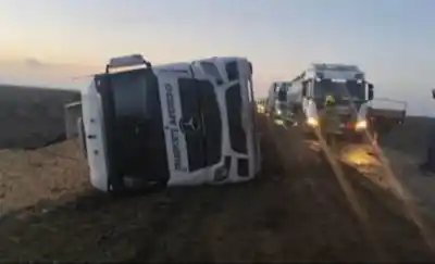 El camionero contó qué lo hizo volcar en la Ruta 151 y su relato es desolador
