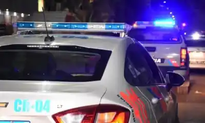 Violó la orden judicial, entró a la casa de su ex y la policía lo sorprendió en el acto