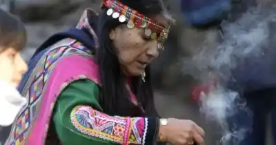 Pachamama en La Plata: los dos puntos de encuentro para la ceremonia y el ritual de la caña con ruda