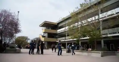 Viento Zonda en Mendoza: la UNCuyo se suma y suspende el turno tarde en sus cinco colegios
