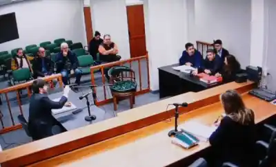 Entregaron un camión a la Municipalidad y la causa por el hurto de áridos podría llegar a su fin