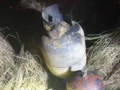 Un cigarrillo cerca de garrafas provocó una explosión en un campo de Bragado: el insólito accidente que movilizó a los bomberos