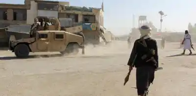 Pakistán lanzó una declaración de guerra que estremece al mundo tras bombardeos sobre Kabul
