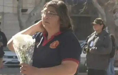 El silencio que conmovió a San Juan: el emotivo adiós de los Bomberos frente a la Catedral