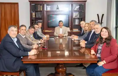 El plan secreto de Acevedo para que las elecciones no paralicen la Legislatura