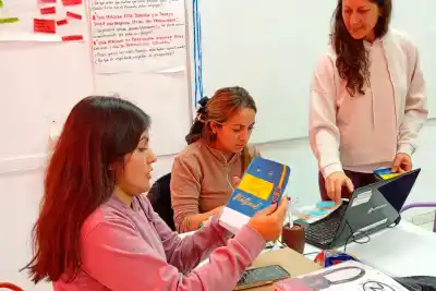 El aula como motor de cambio: estudiantes adultos presentan sus proyectos de autogestión