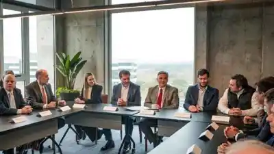Córdoba se convierte en la primera provincia con oficina de BYMA y Llaryora destaca el rol del mercado de capitales