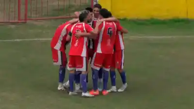 Unión Santiago festejó en el barrio Chino y ya piensa en las semis