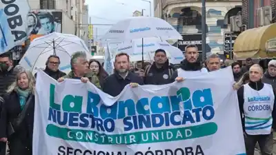 Bancarios de Córdoba endurecen su reclamo: ¿qué exigen al Banco de Córdoba?