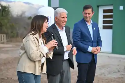Promesa de Poggi en Alem: el 21 de diciembre entregarán las llaves de seis viviendas