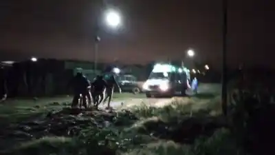 Se descontroló en su casa, agredió a su familia y quiso apuñalar a un policía en San Pedro