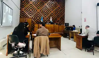 Un juez le negó la prisión domiciliaria a un septuagenario acusado de distribuir material de abuso infantil
