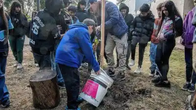 ¿Qué especies nativas llegaron a la Escuela Soler y por qué una está en peligro de extinción?