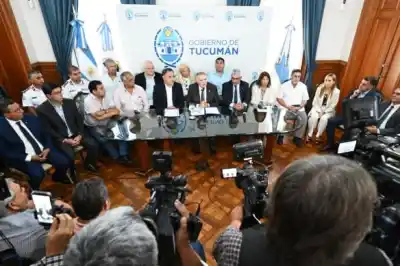 Jaldo asegura que las escuelas tucumanas están listas para el inicio de clases: ¿qué beneficios anunció?