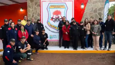 El cuartel de bomberos de Astica ahora llevará el nombre de un héroe local