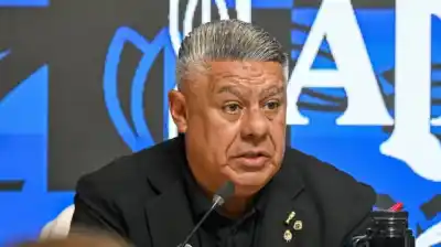La Justicia le puso un freno a Chiqui Tapia: el viaje a Venezuela que no podrá hacer