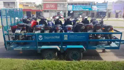 Operativo sorpresa en Banda del Río Salí: un detenido y veinte motos retenidas en un despliegue policial masivo