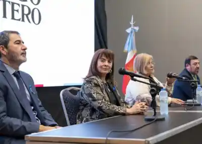 Más de 400 personas se capacitaron sobre trata en entornos digitales y la visita de Trimarco marcó la jornada