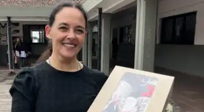 La nueva directora de una escuela de Metán no pudo contener las lágrimas: los alumnos la recibieron así