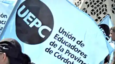 Los docentes cordobeses sellaron su respaldo a la gestión de UEPC