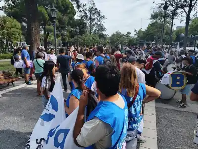 Paro nacional de docentes y estatales: una semana de protestas sacude al Gobierno