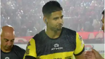 El curioso historial de Brian Ferreyra con Colón: ¿qué números tiene el árbitro del partido clave?