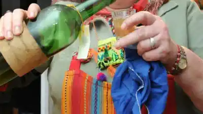 Ritual de agosto: el paso a paso para tomar caña con ruda y no fallar en el intento