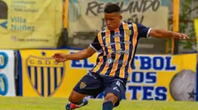 Un futbolista de Dock Sud fue separado del plantel por una grave denuncia