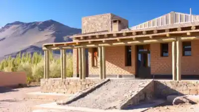 Escapada turística que terminó mal: pareja del Chaco detenida por intento de robo en hostería de Catamarca